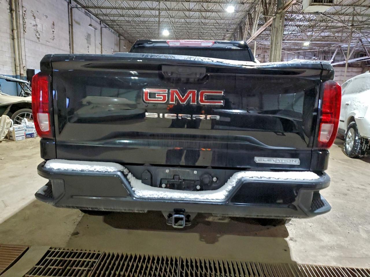 2024 GMC Sierra