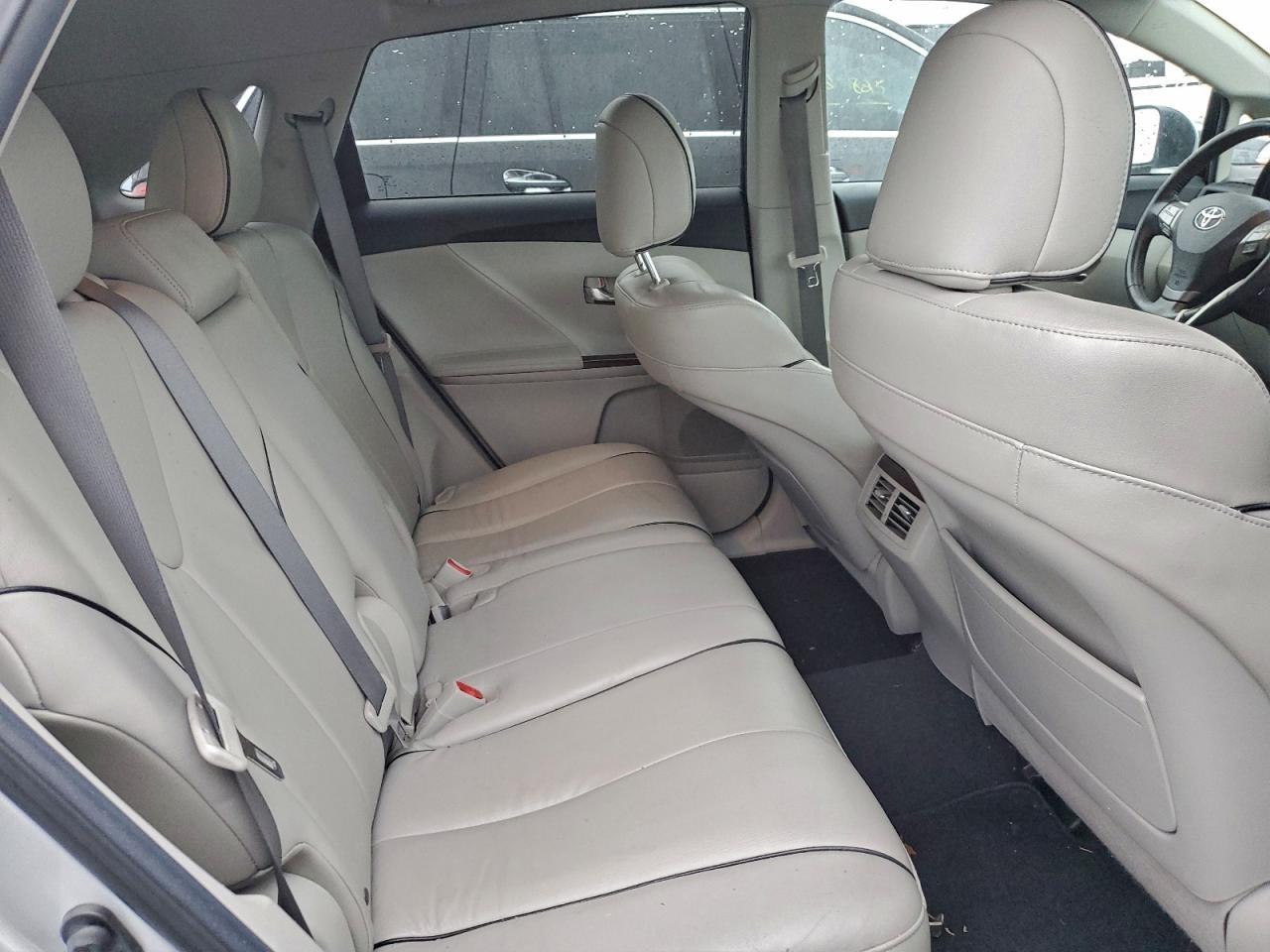 2011 TOYOTA VENZA
