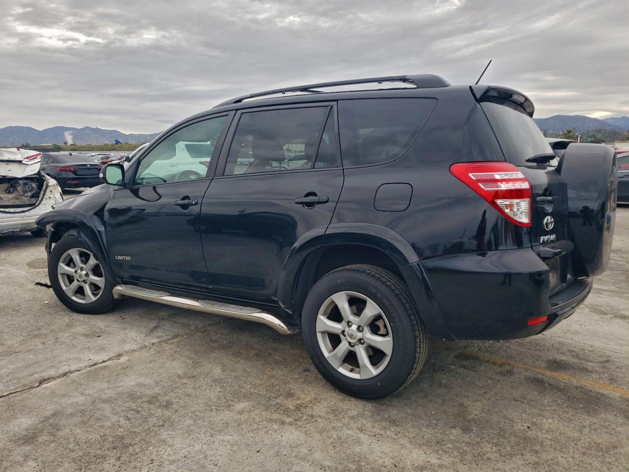 2011 TOYOTA RAV4