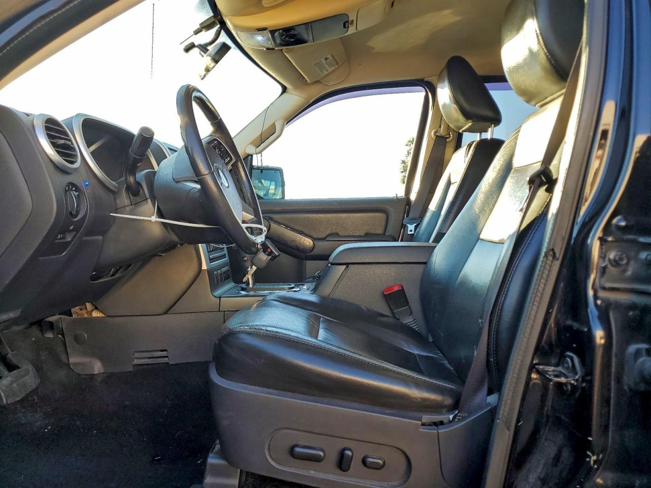 2010 MERCURY Mountaineer