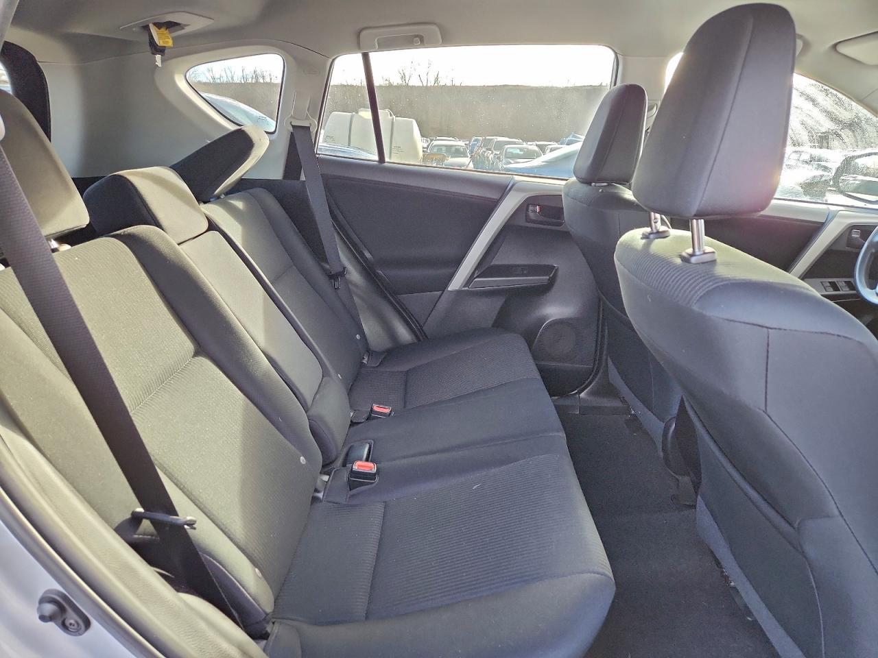 2016 TOYOTA RAV4