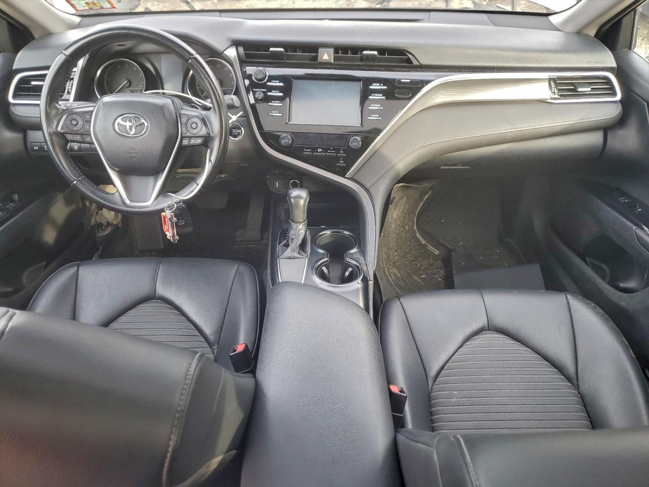 2018 TOYOTA CAMRY