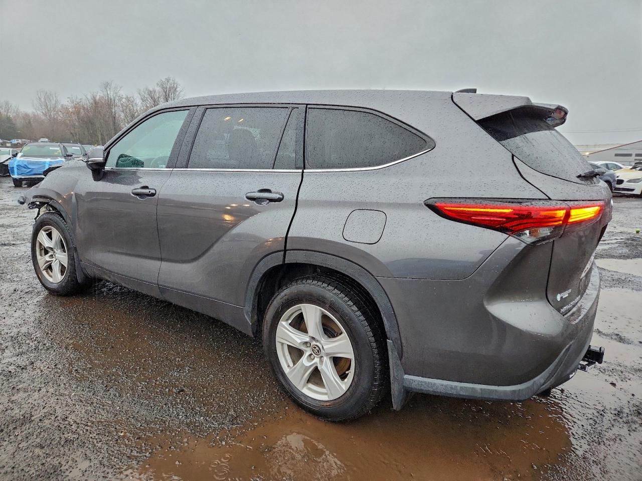 2022 TOYOTA HIGHLANDER