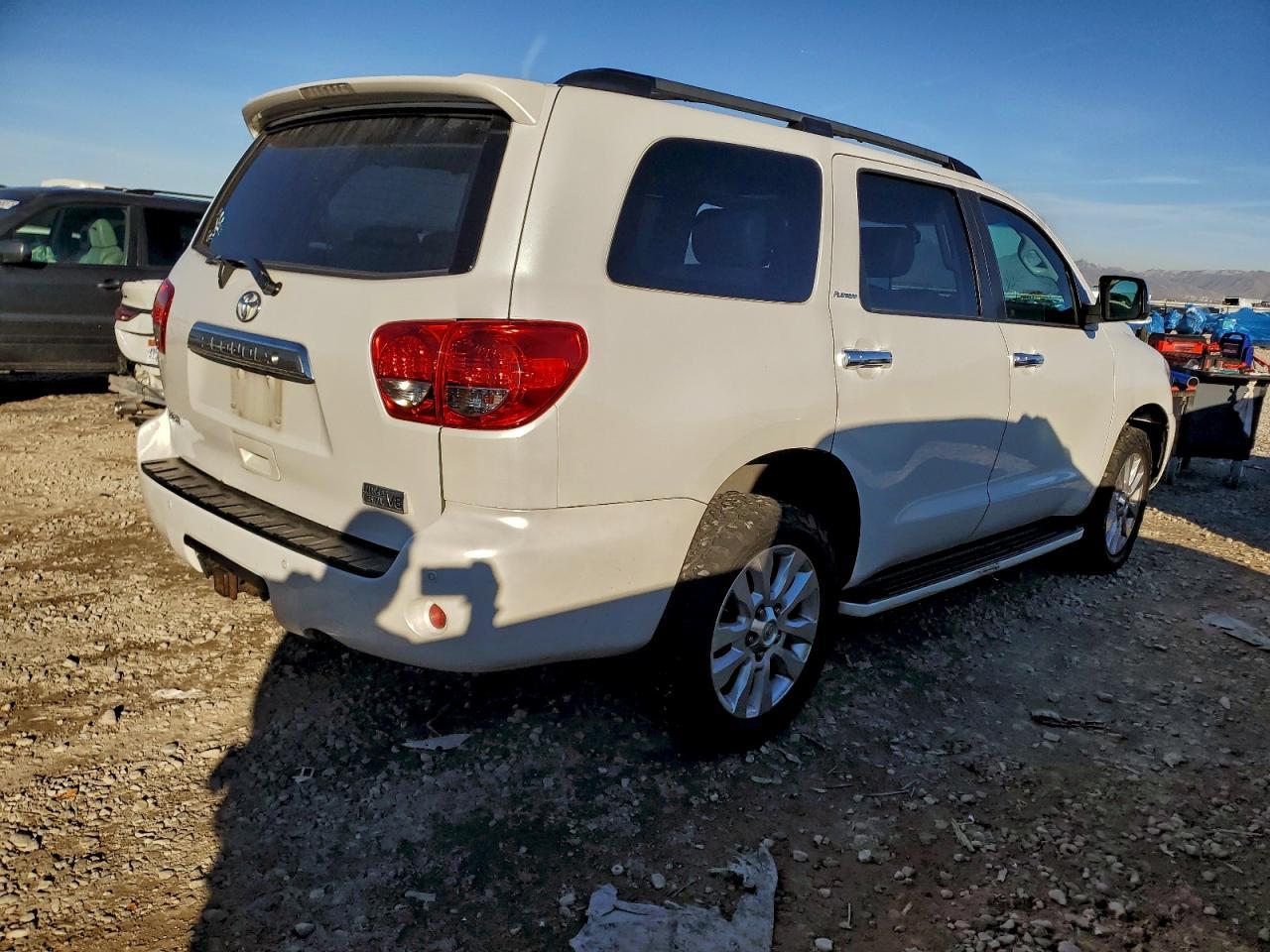 2008 TOYOTA Sequoia