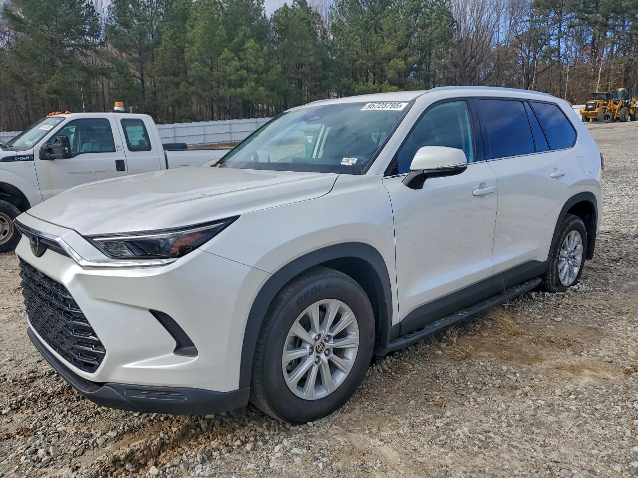 2024 TOYOTA HIGHLANDER