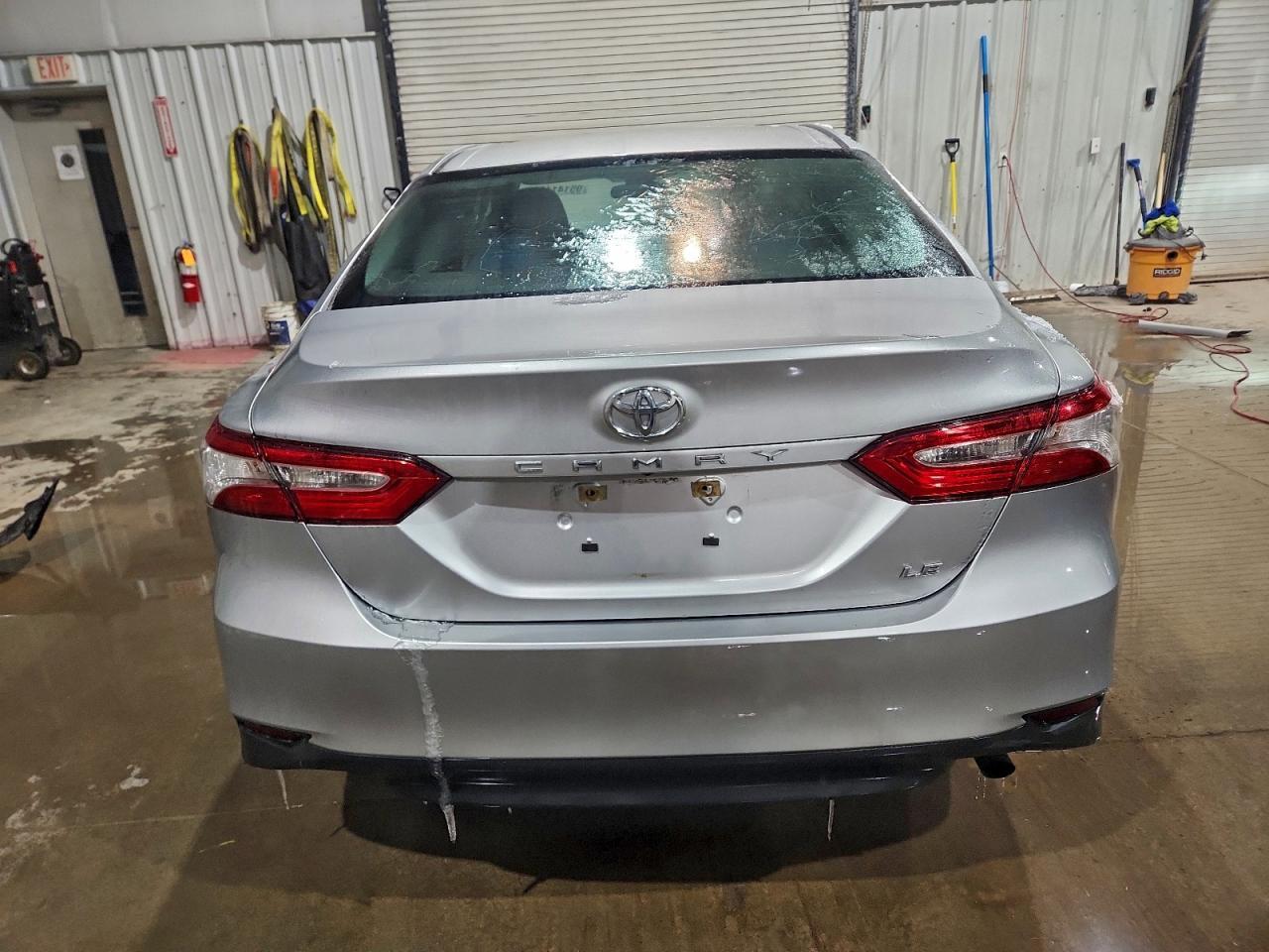 2018 TOYOTA CAMRY