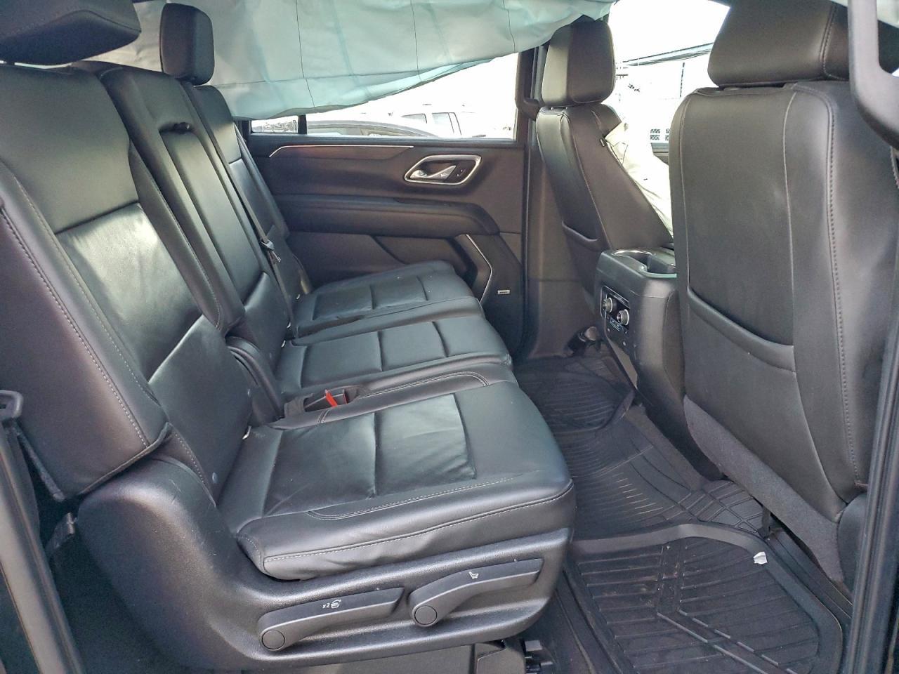 2021 CHEVROLET Suburban