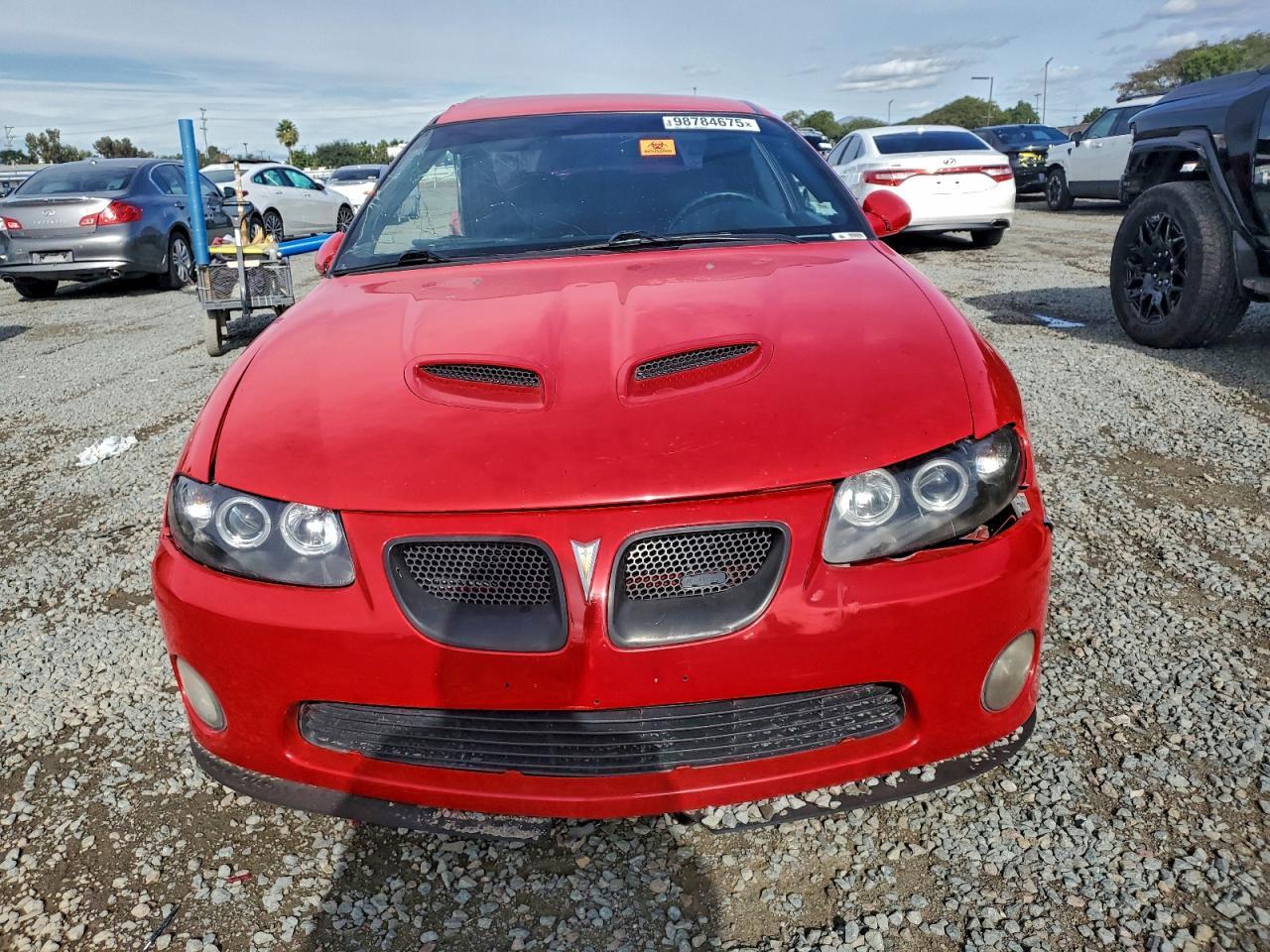 2005 PONTIAC Gto