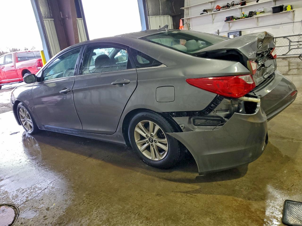 2011 HYUNDAI SONATA