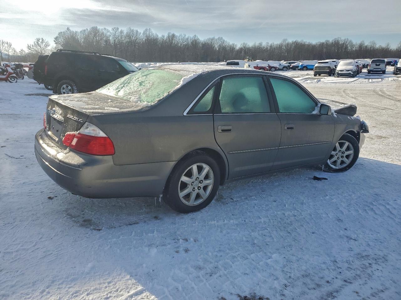2003 TOYOTA Avalon