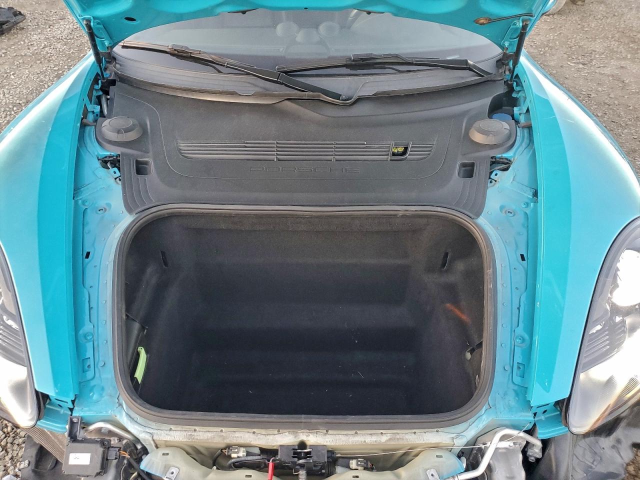 2018 PORSCHE Cayman