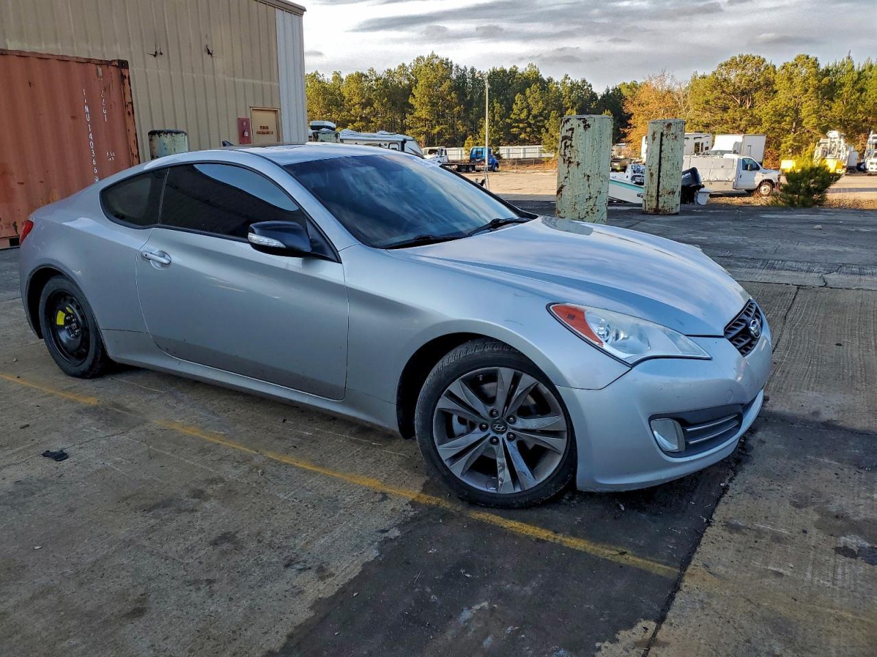 2012 HYUNDAI GENESIS
