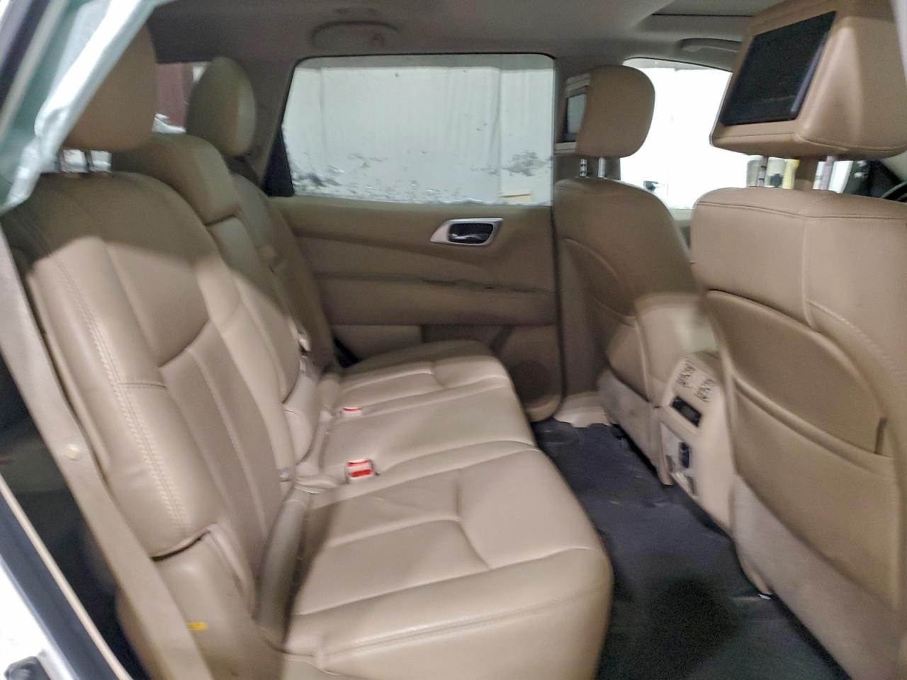 2016 NISSAN PATHFINDER
