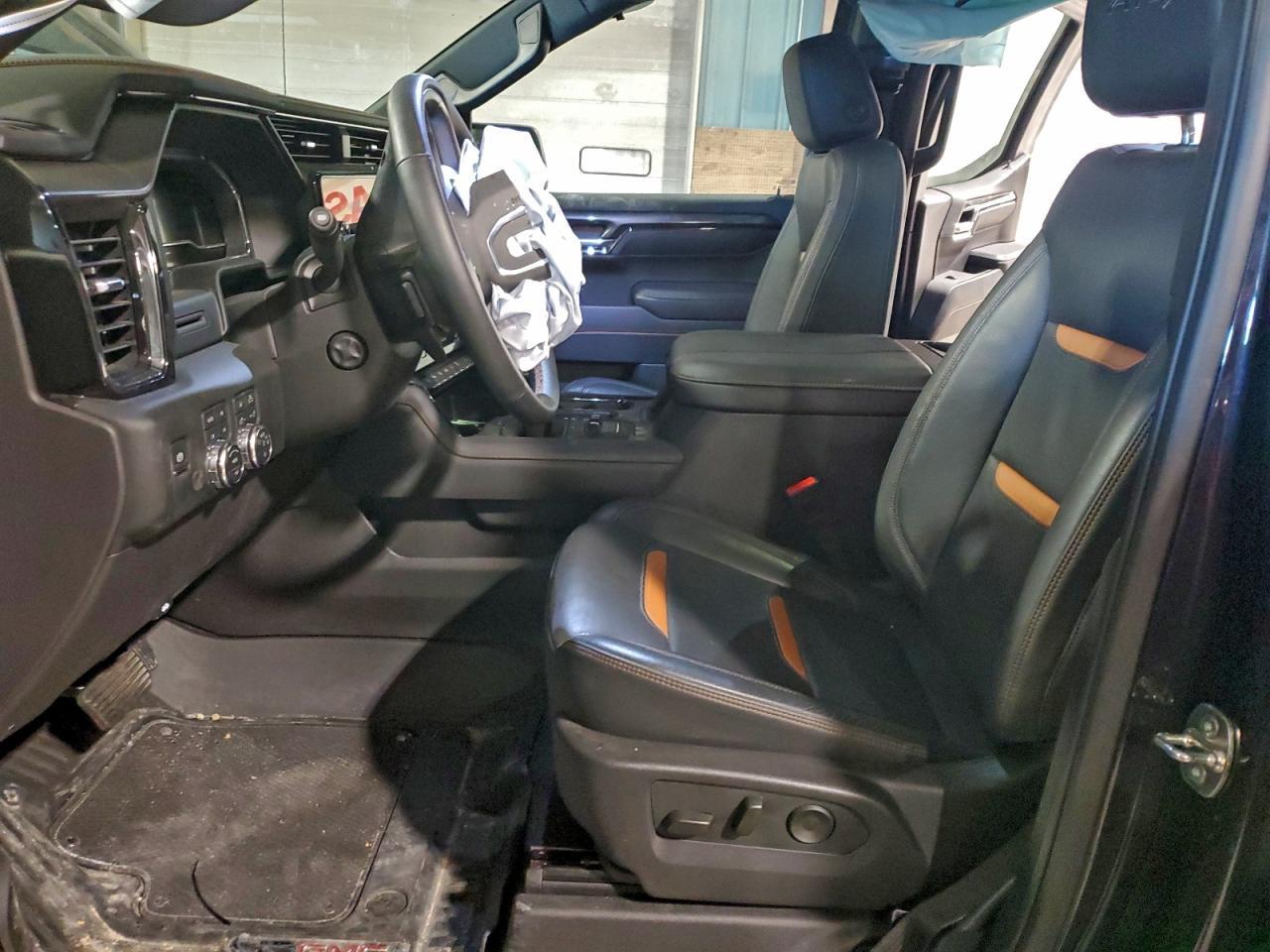 2025 GMC Sierra