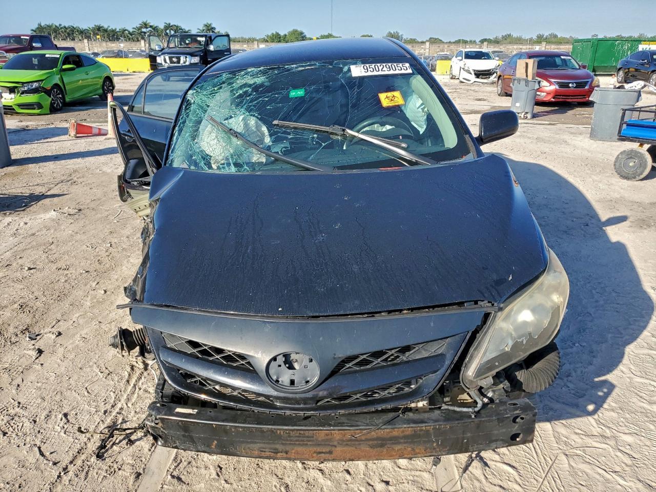 2013 TOYOTA COROLLA