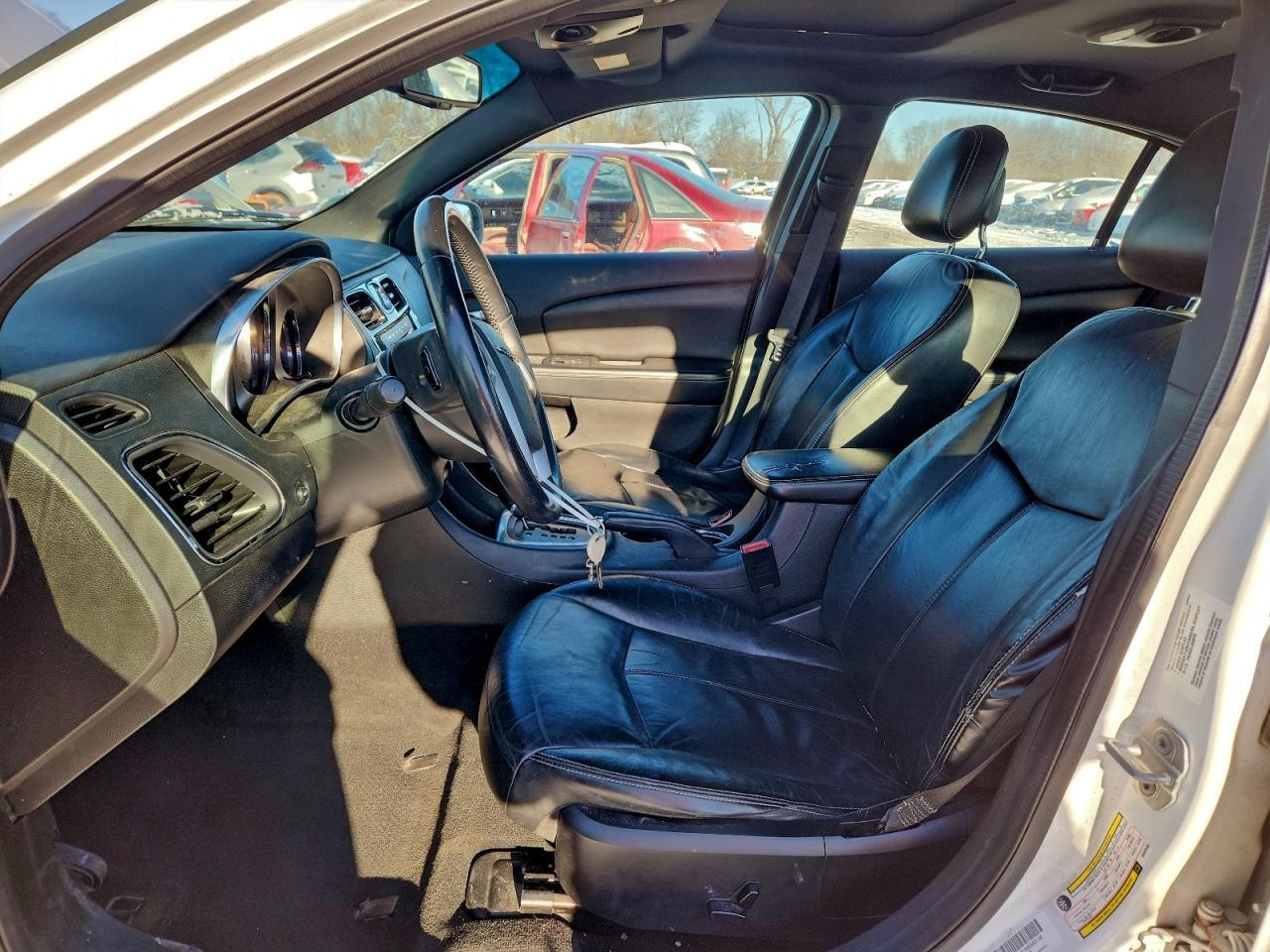 2013 CHRYSLER 200