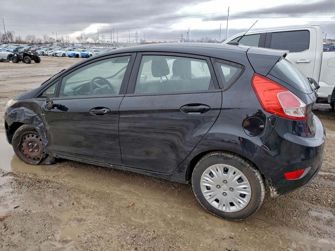 2016 FORD Fiesta