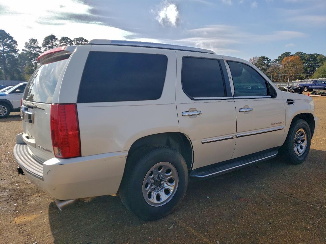 2009 CADILLAC ESCALADE