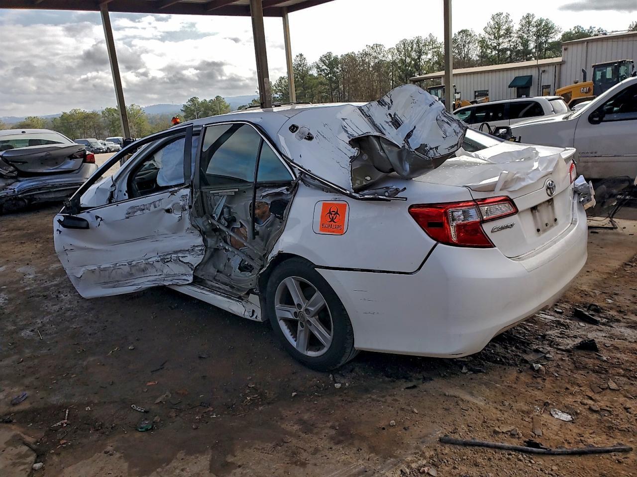2013 TOYOTA CAMRY