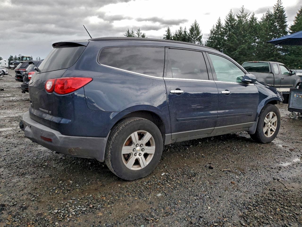 2011 CHEVROLET TRAVERSE