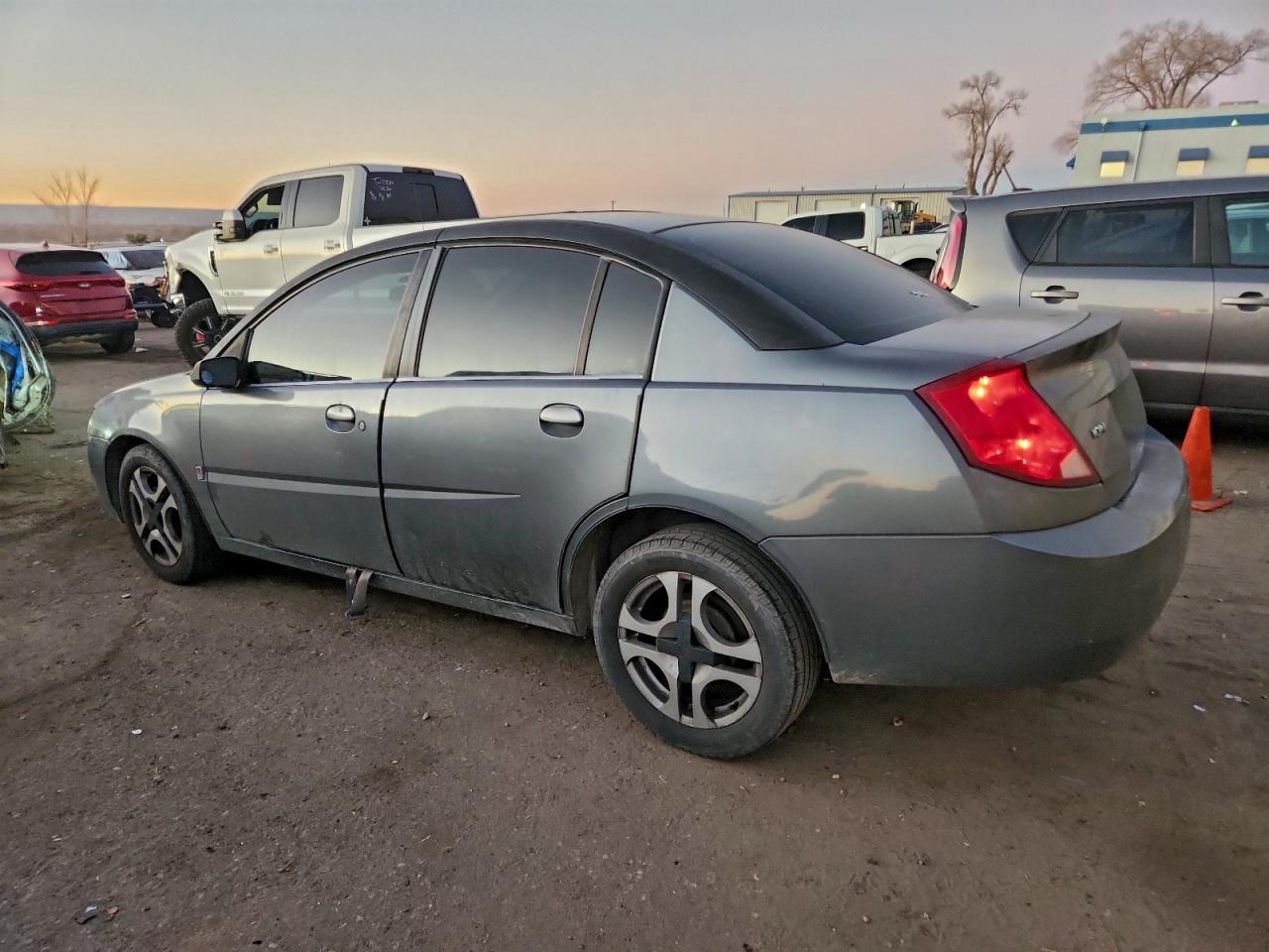 2004 SATURN Ion
