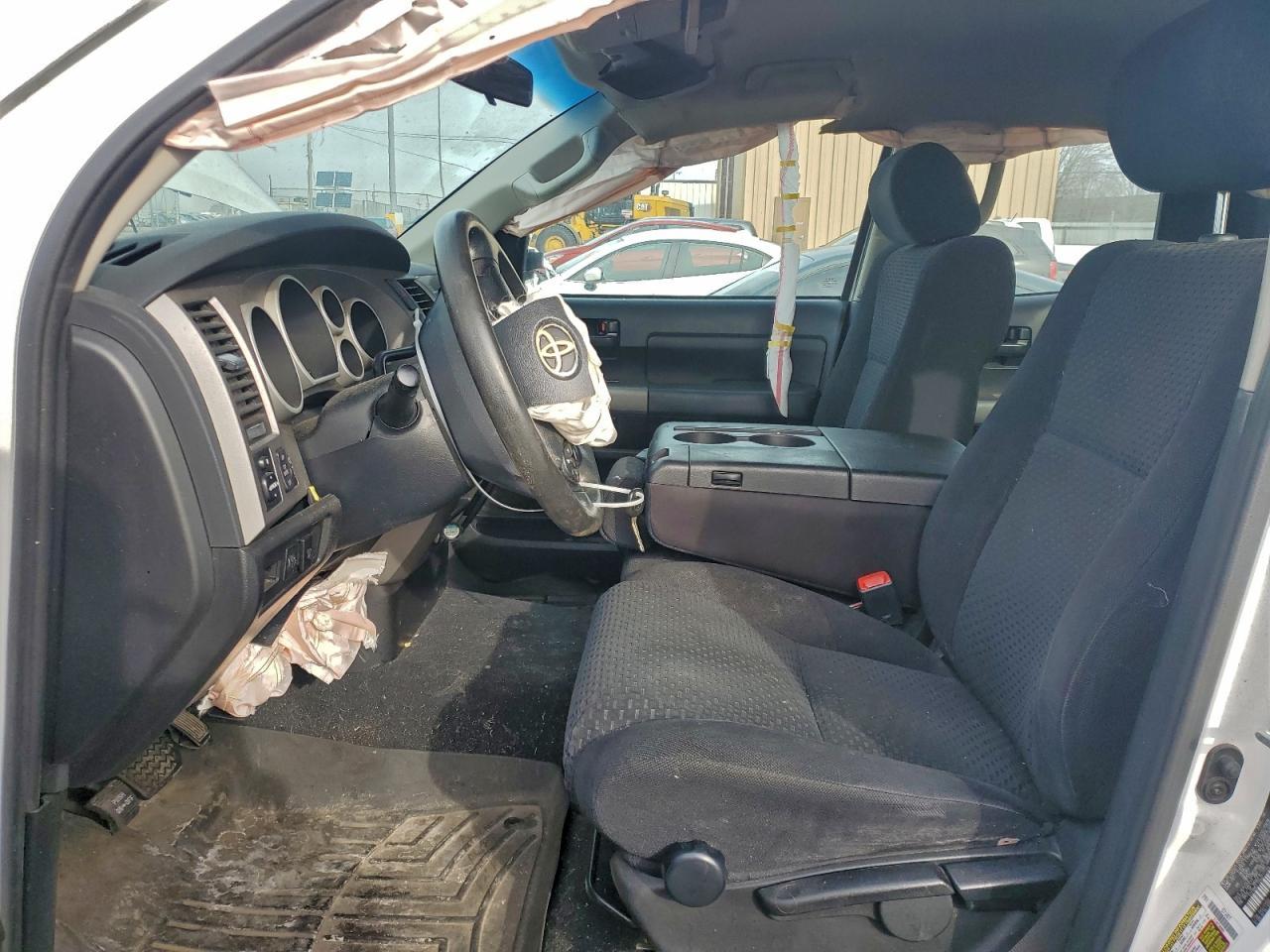 2010 TOYOTA TUNDRA