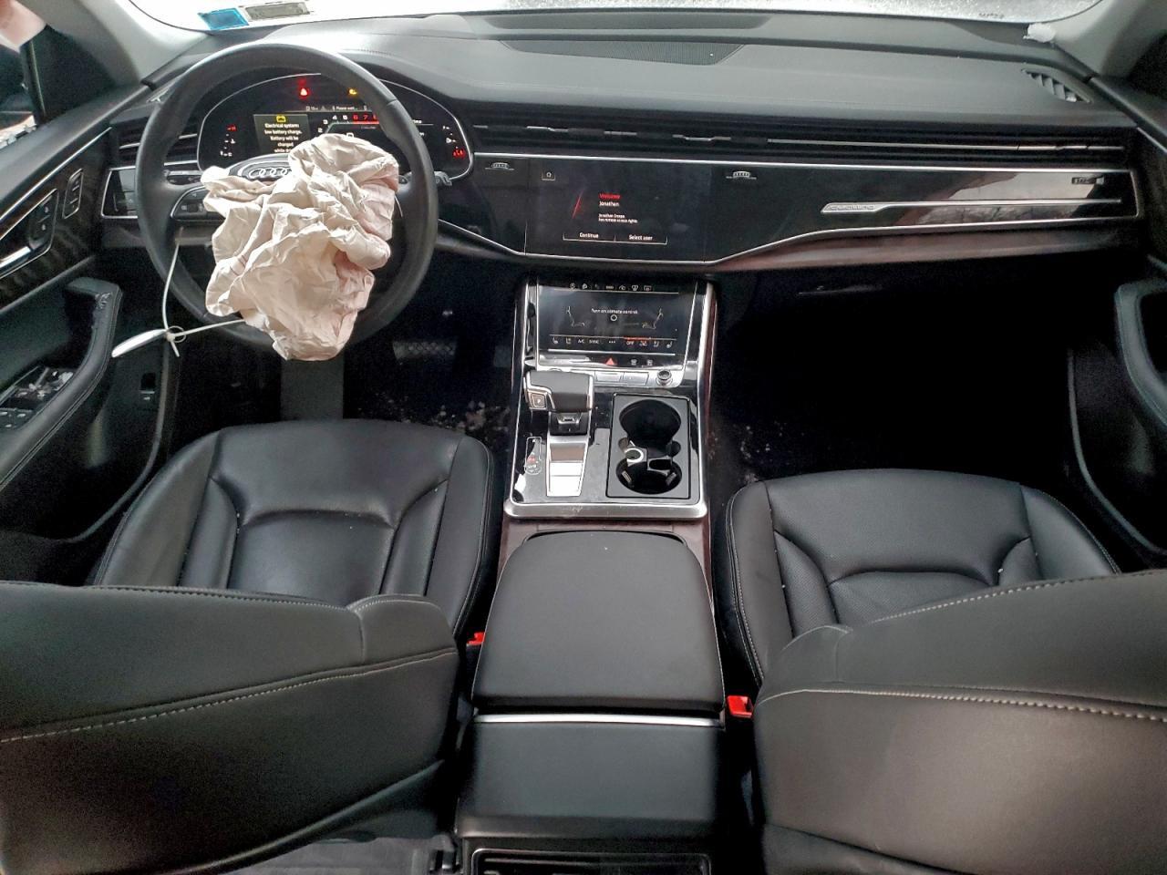 2023 AUDI Q8