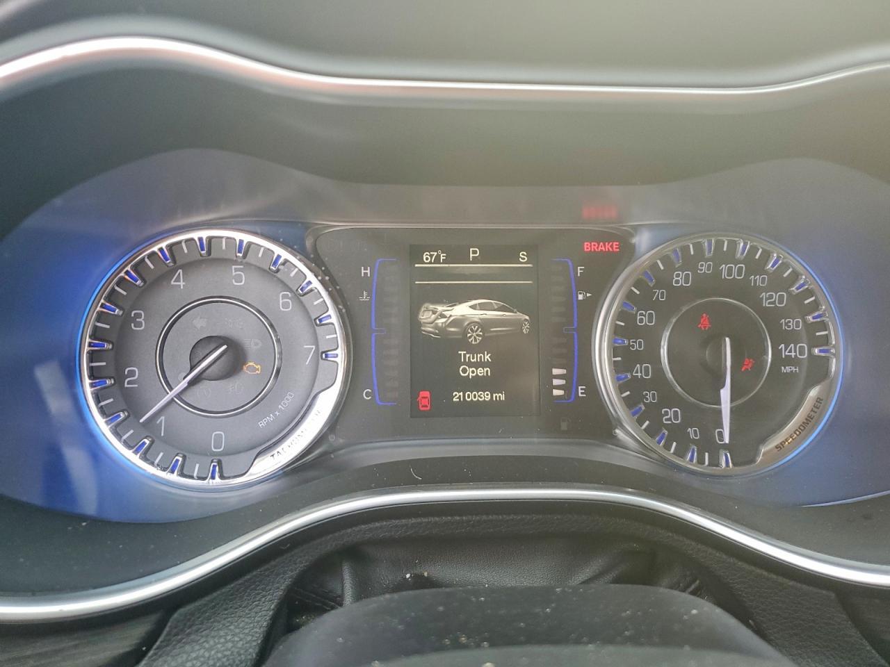 2015 CHRYSLER 200