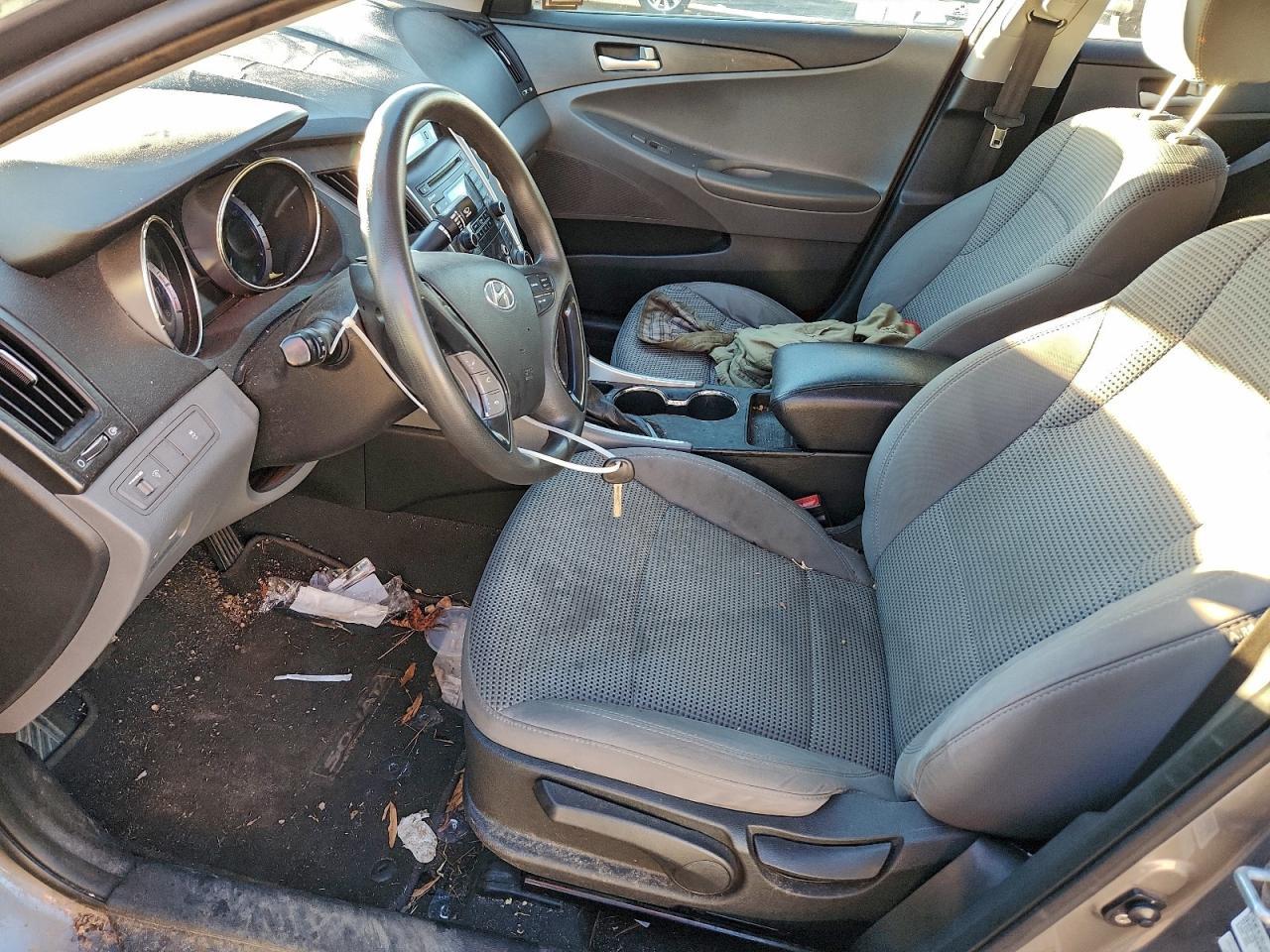 2011 HYUNDAI SONATA