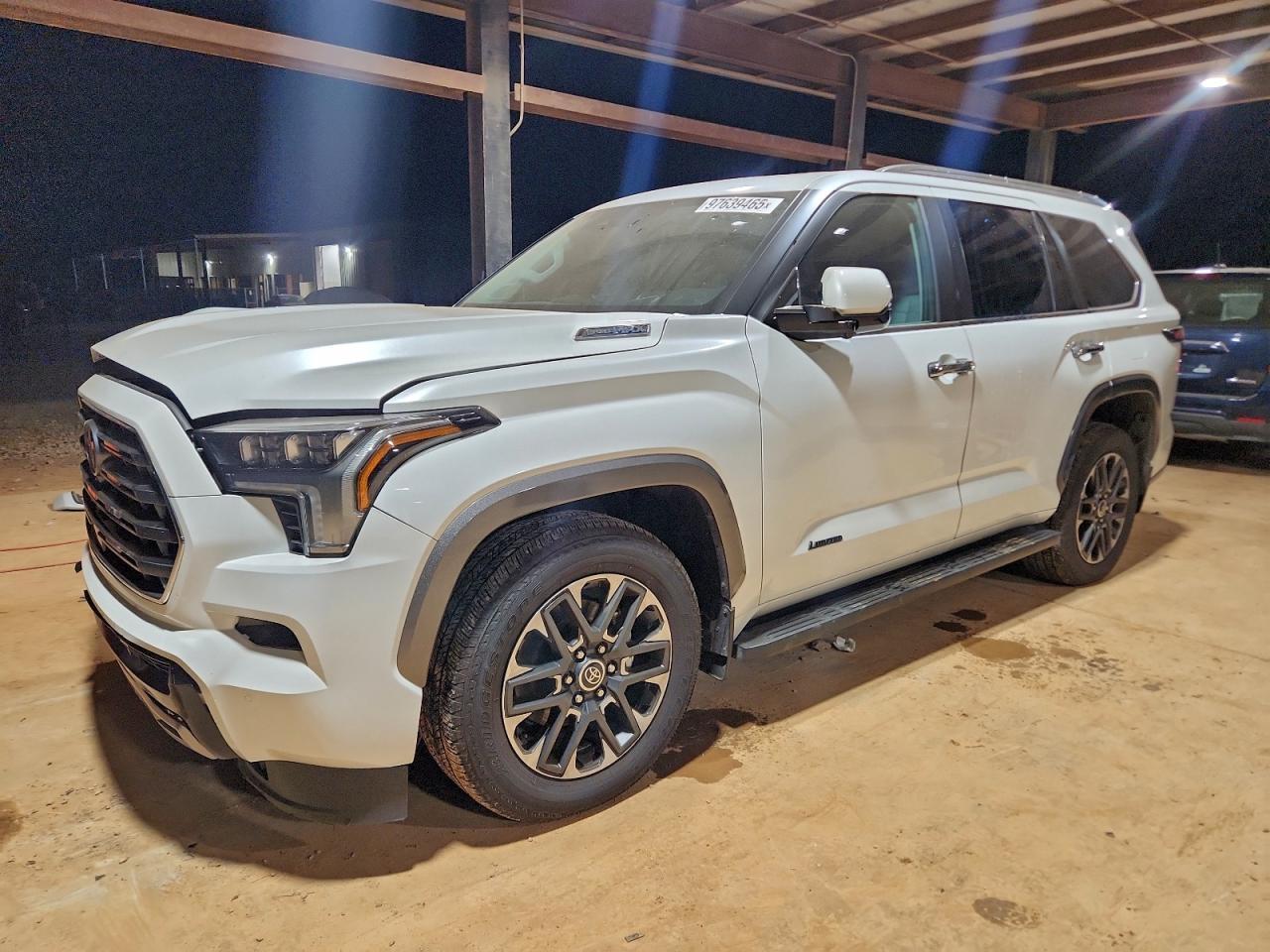 2024 TOYOTA Sequoia