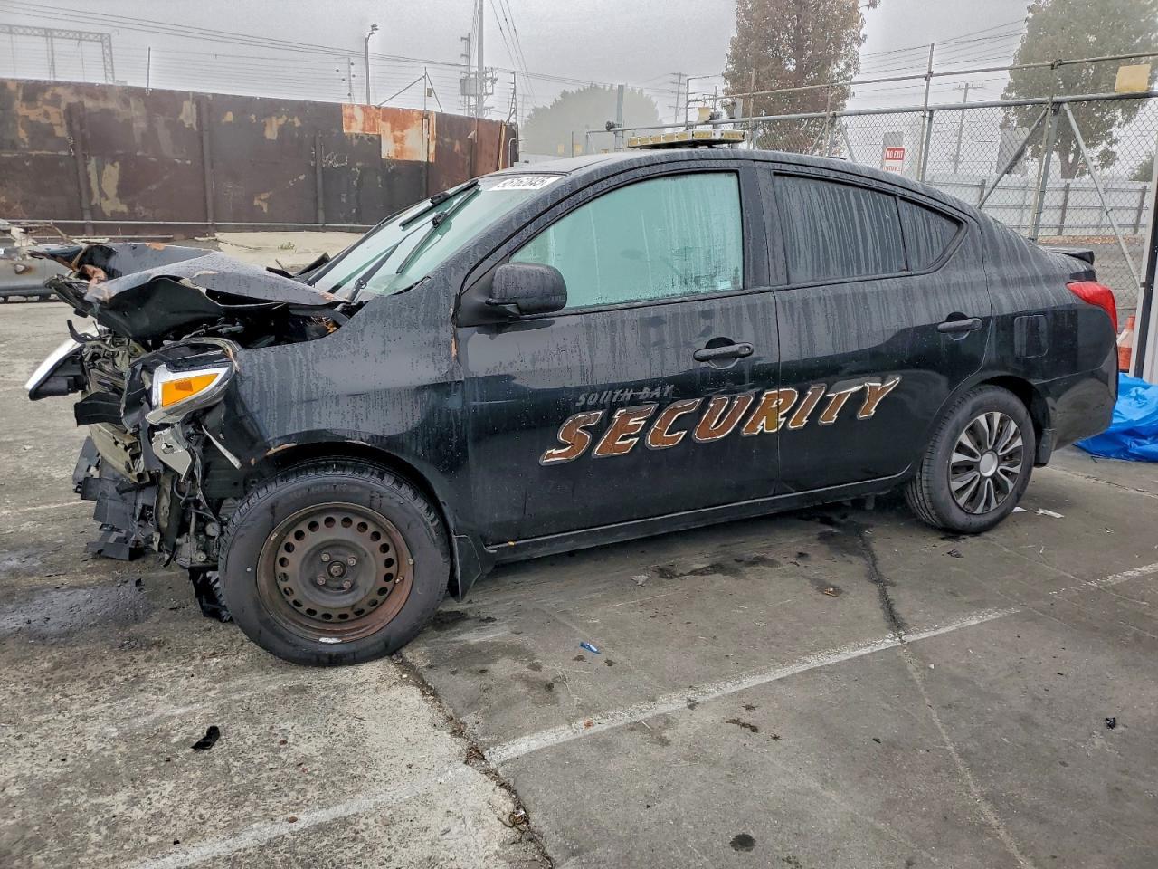 2015 NISSAN VERSA
