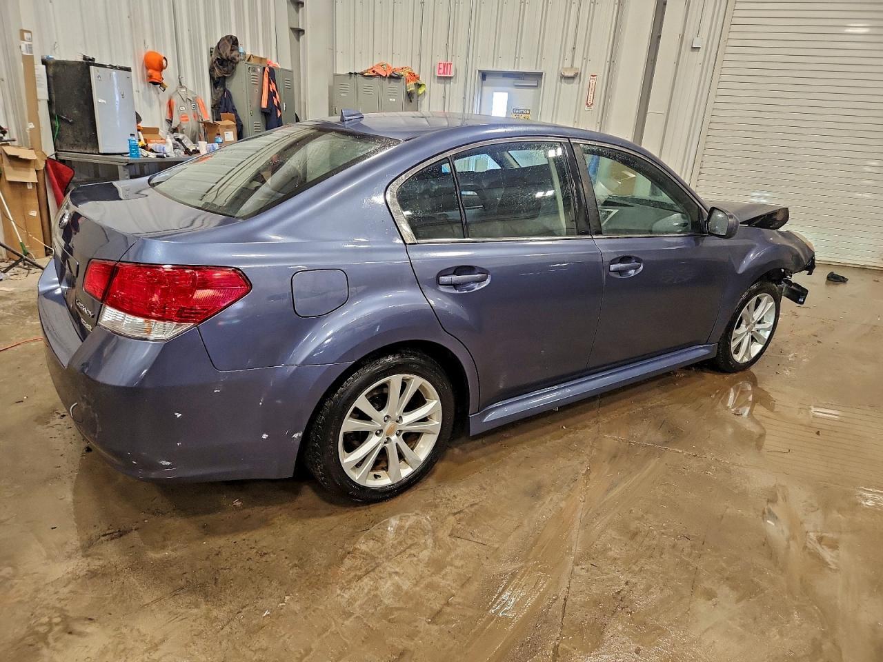 2014 SUBARU Legacy