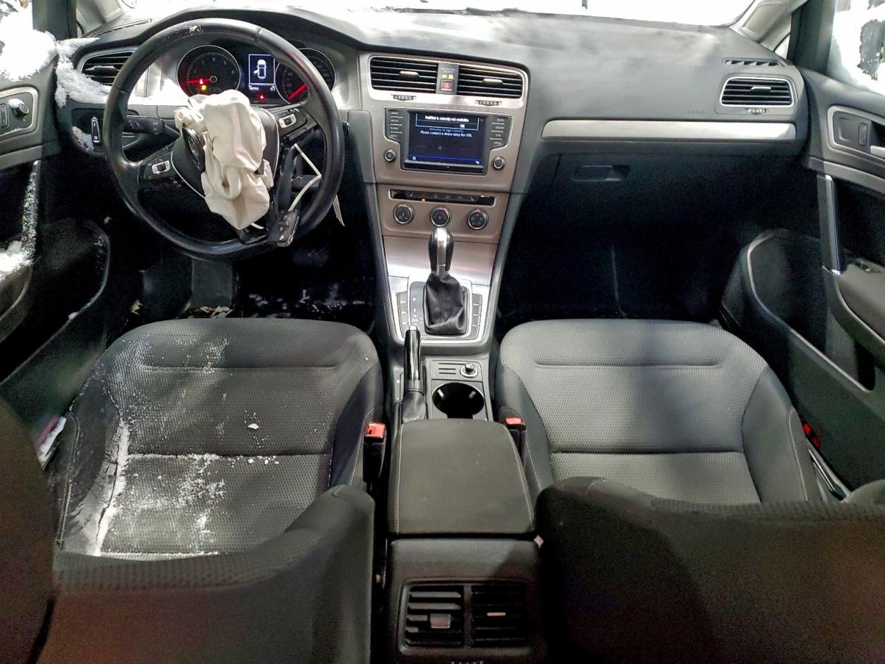 2017 VOLKSWAGEN GOLF