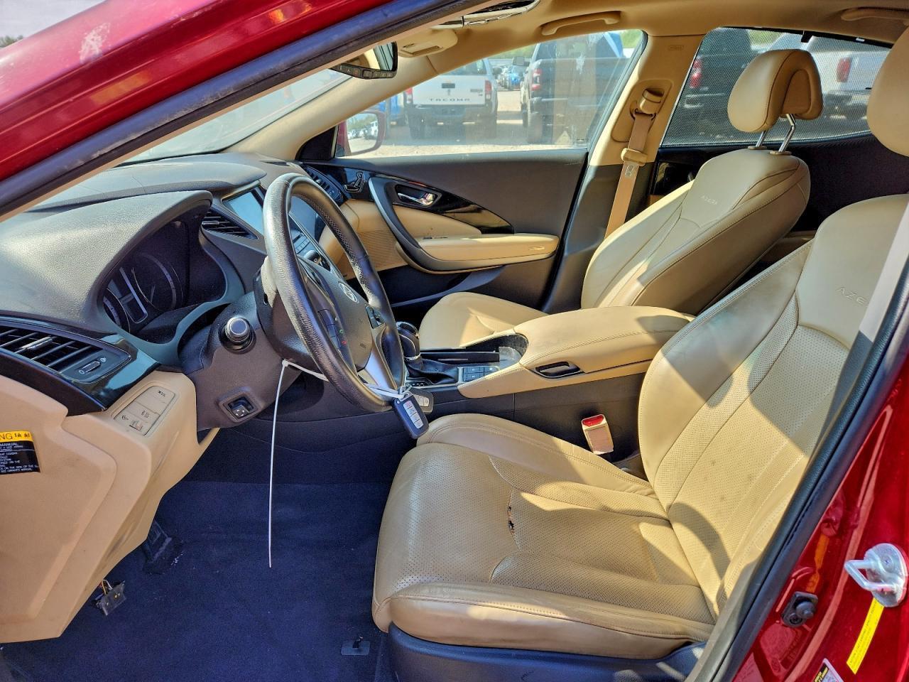 2012 HYUNDAI Azera