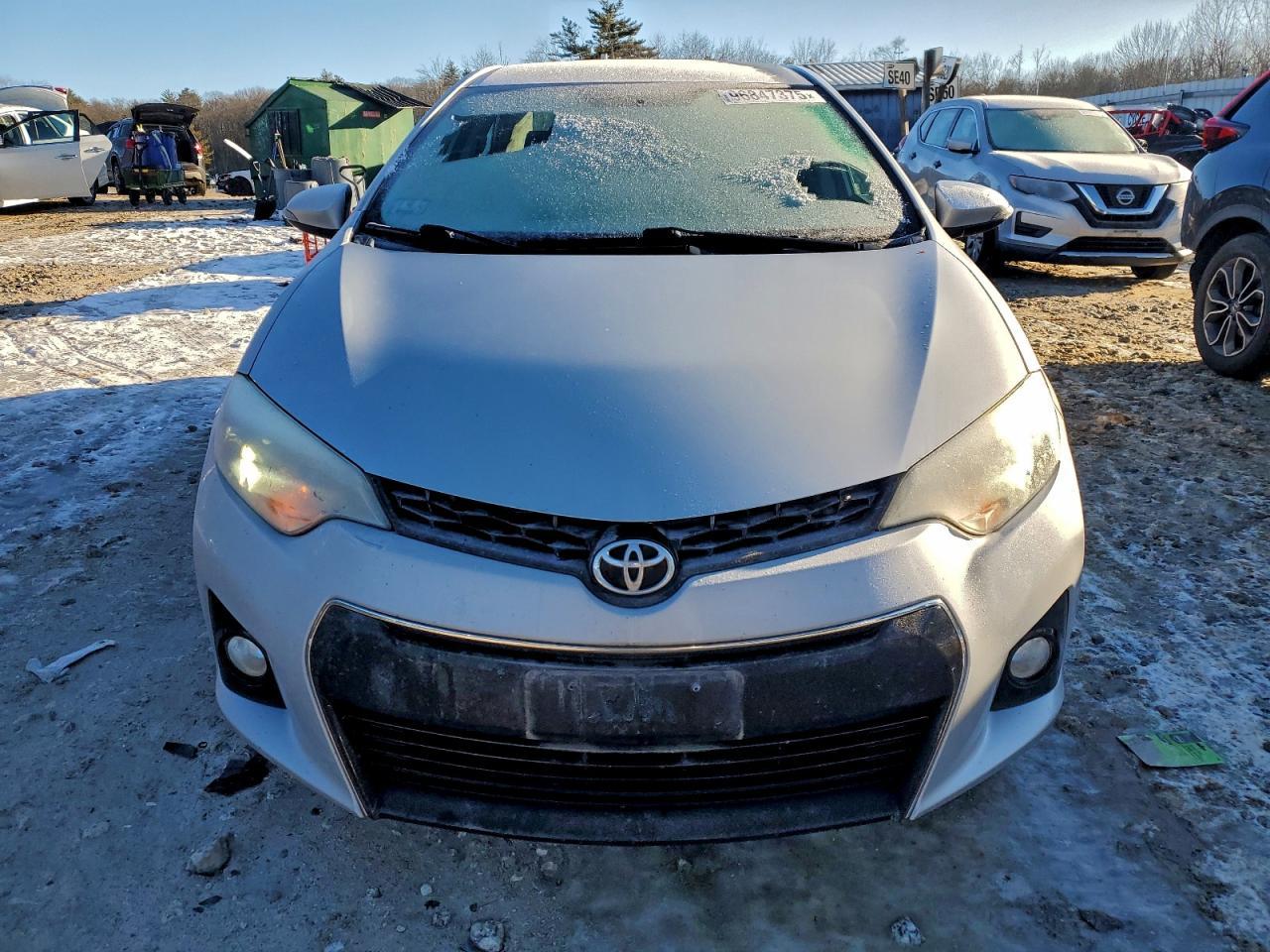 2015 TOYOTA COROLLA