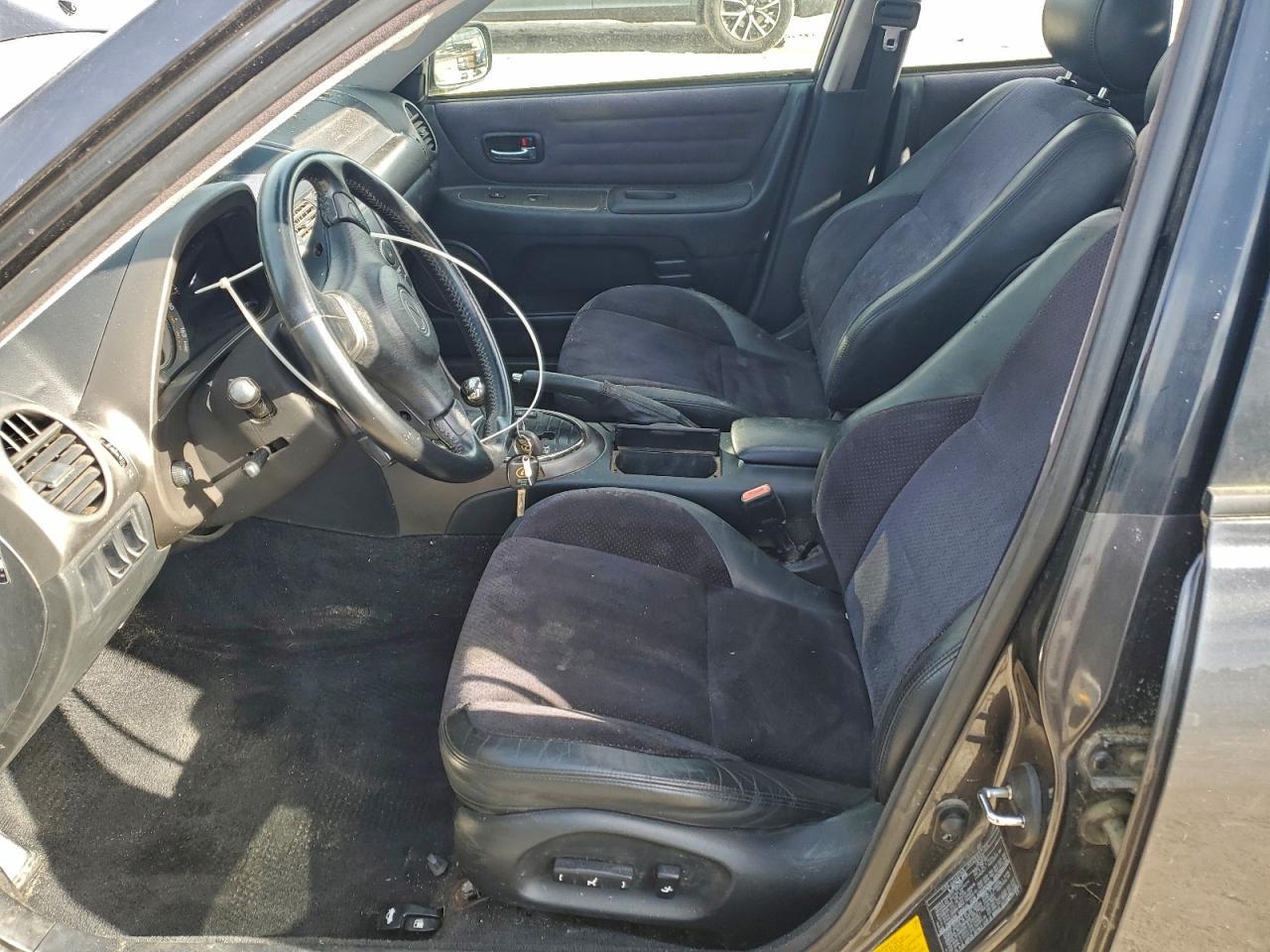 2001 LEXUS IS 300