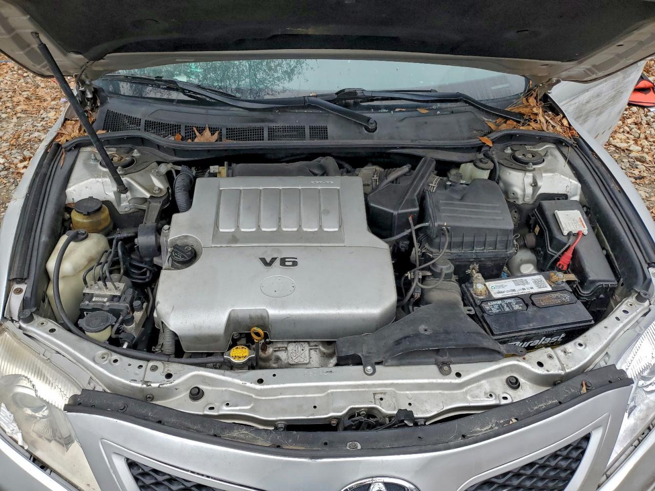 2011 TOYOTA CAMRY