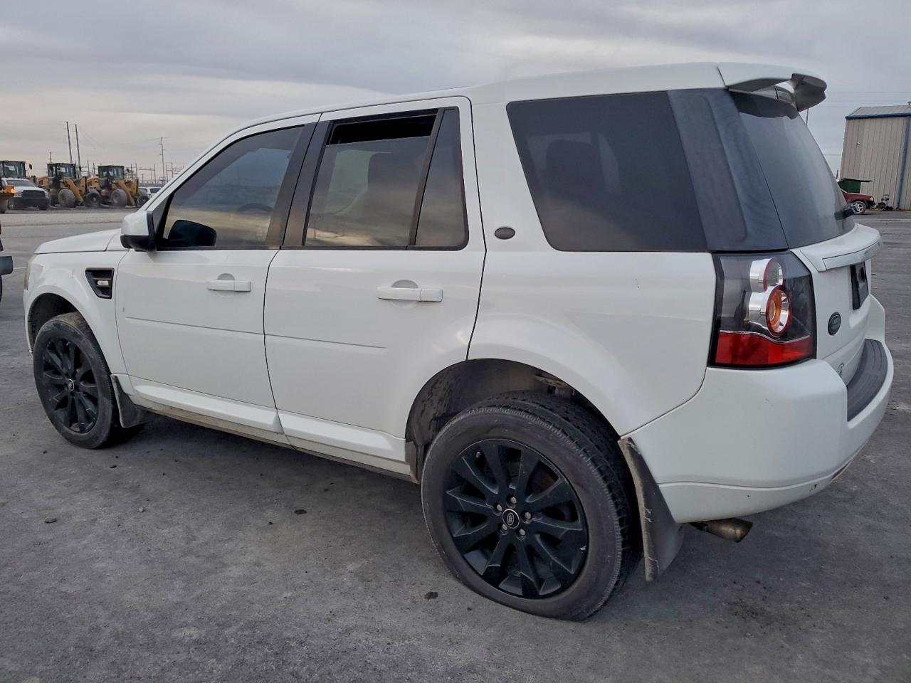 2015 LAND ROVER LR2