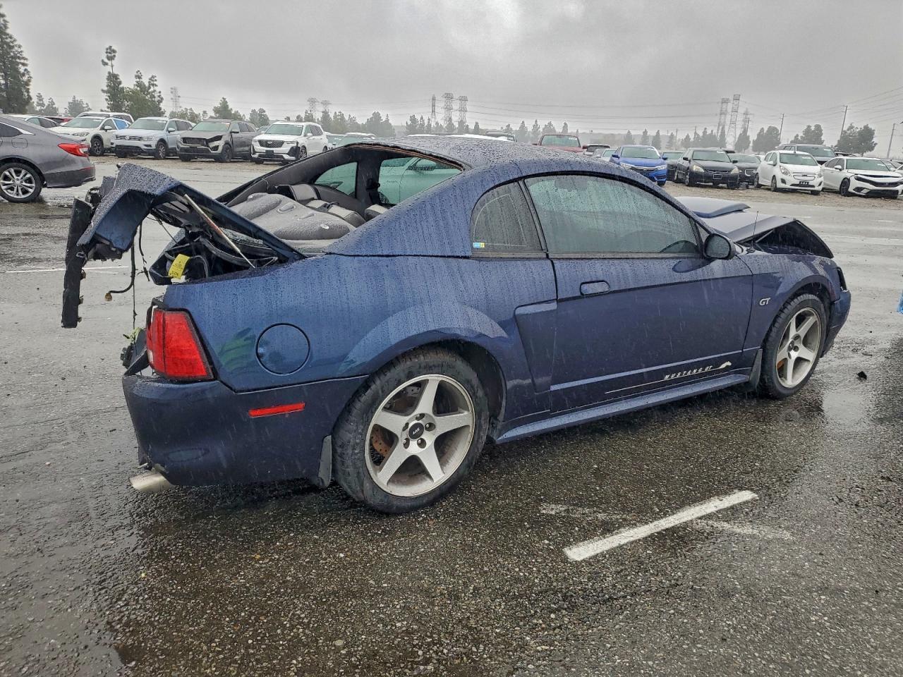2001 FORD MUSTANG