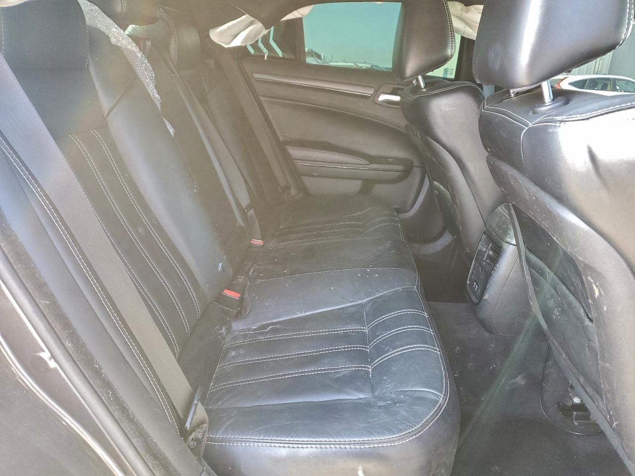 2015 CHRYSLER 300