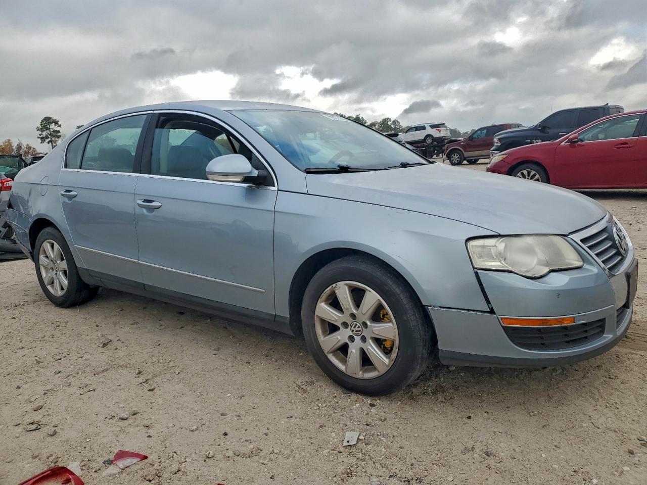 2007 VOLKSWAGEN Passat