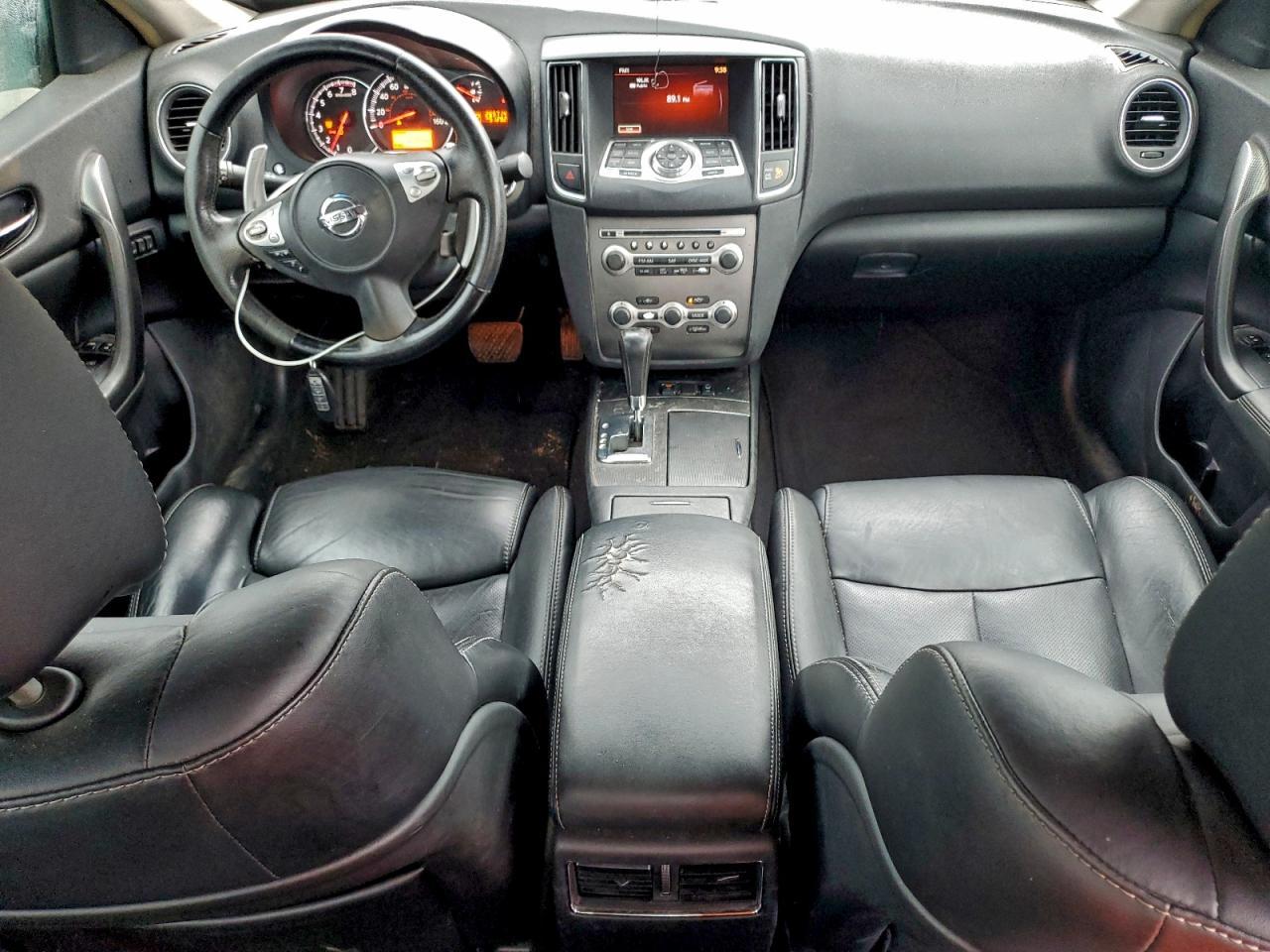 2011 NISSAN Maxima