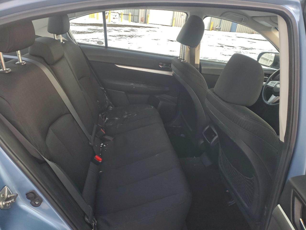 2010 SUBARU Legacy