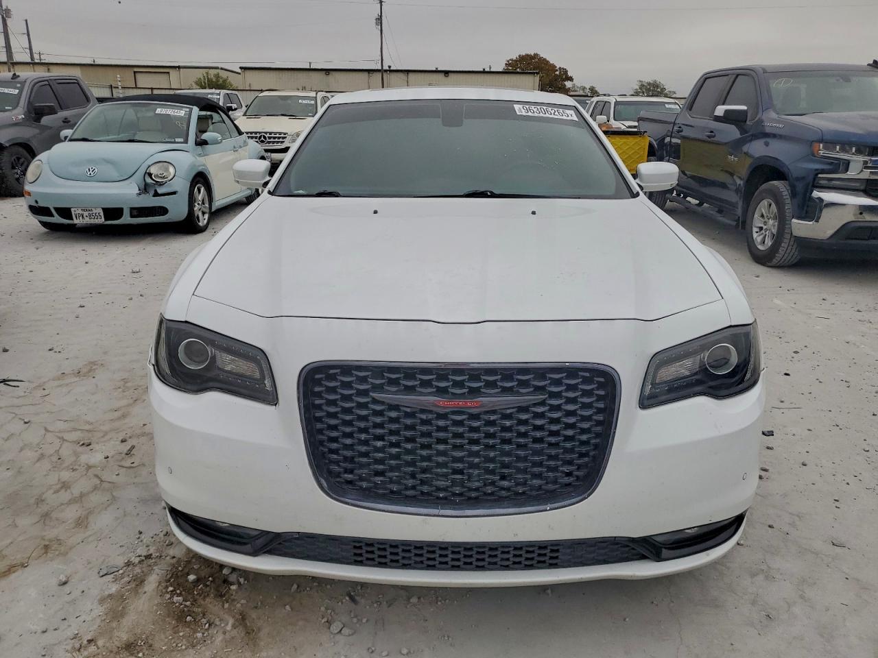 2022 CHRYSLER 300