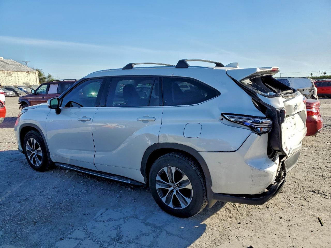 2021 TOYOTA HIGHLANDER