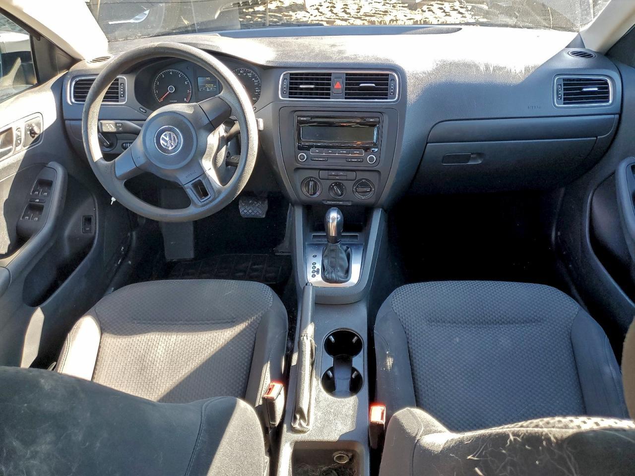 2013 VOLKSWAGEN JETTA