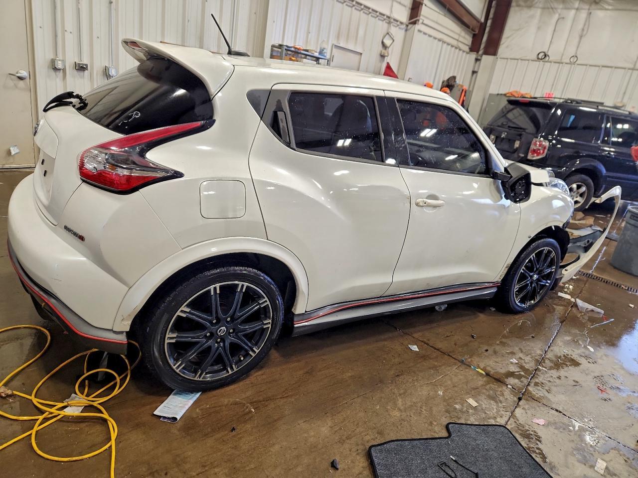 2015 NISSAN Juke