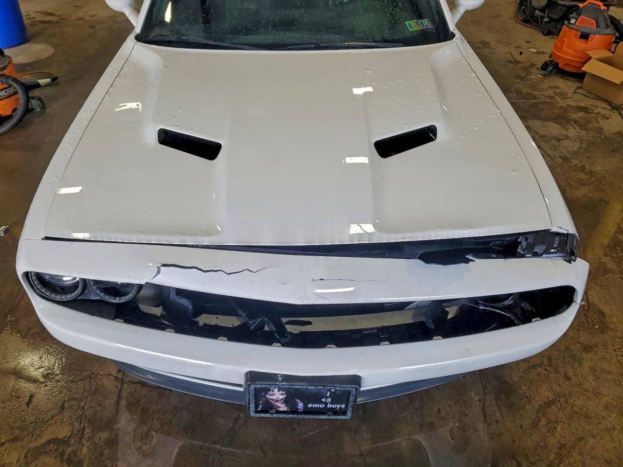 2016 DODGE Challenger