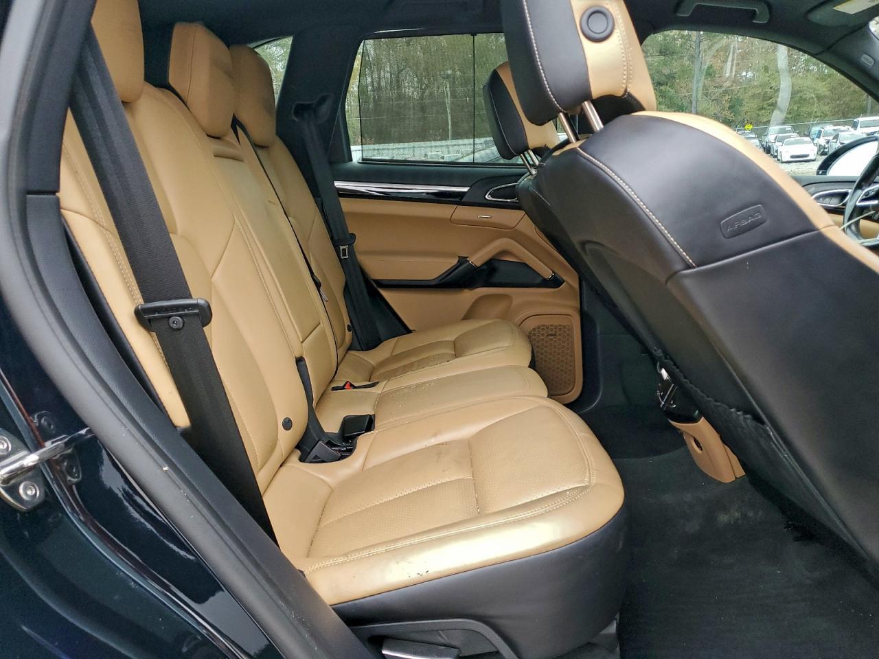 2017 PORSCHE CAYENNE