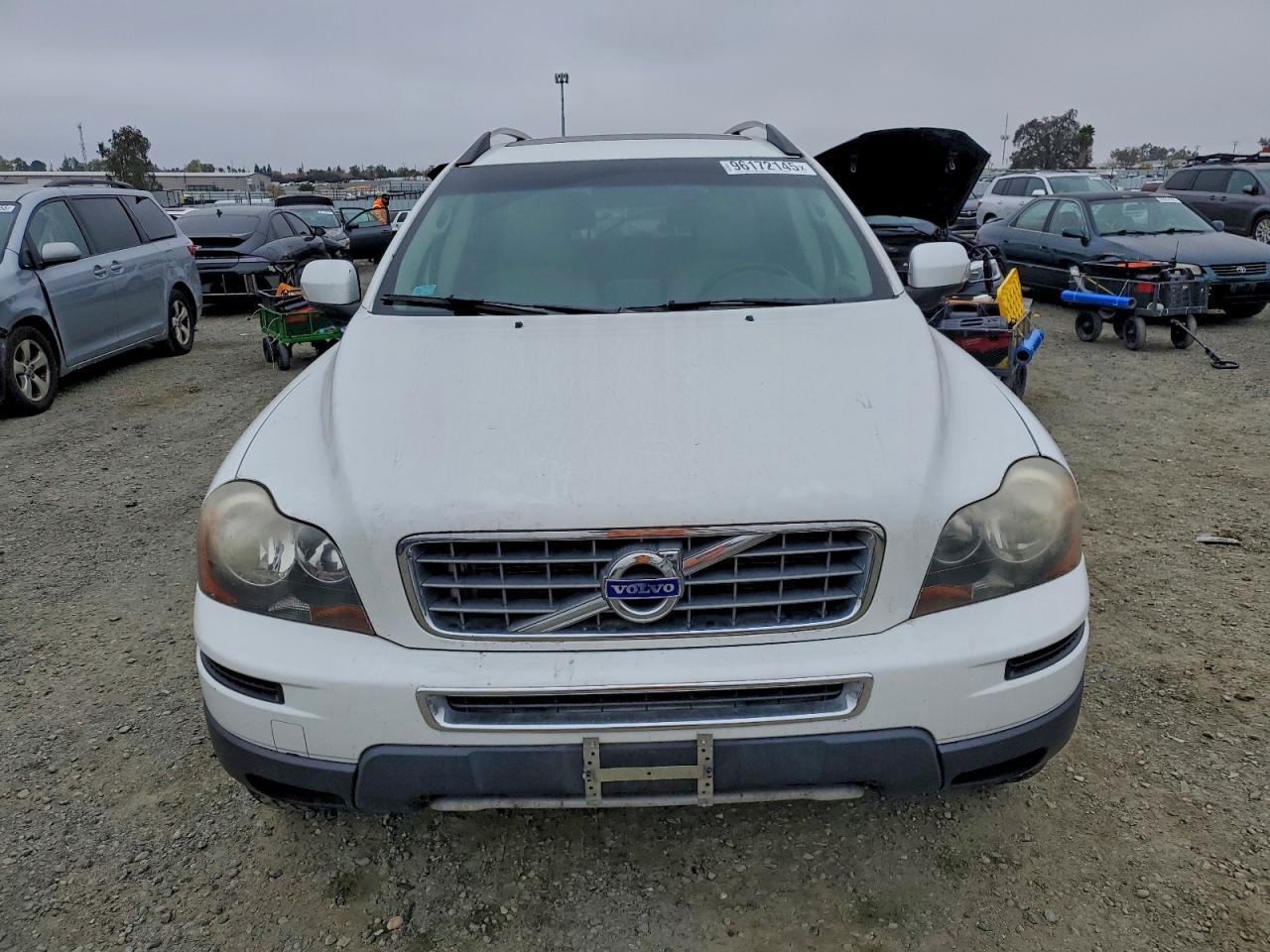 2011 VOLVO XC90